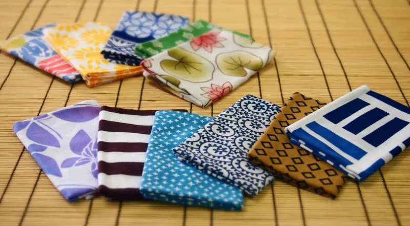 Chiếc khăn tenugui có thể được làm từ sợi gai dầu