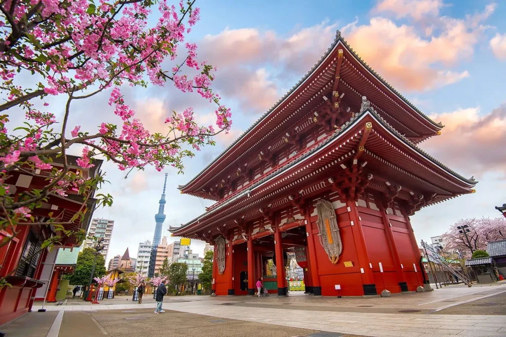 Đền Sensoji - ngôi chùa linh thiêng ở Tokyo